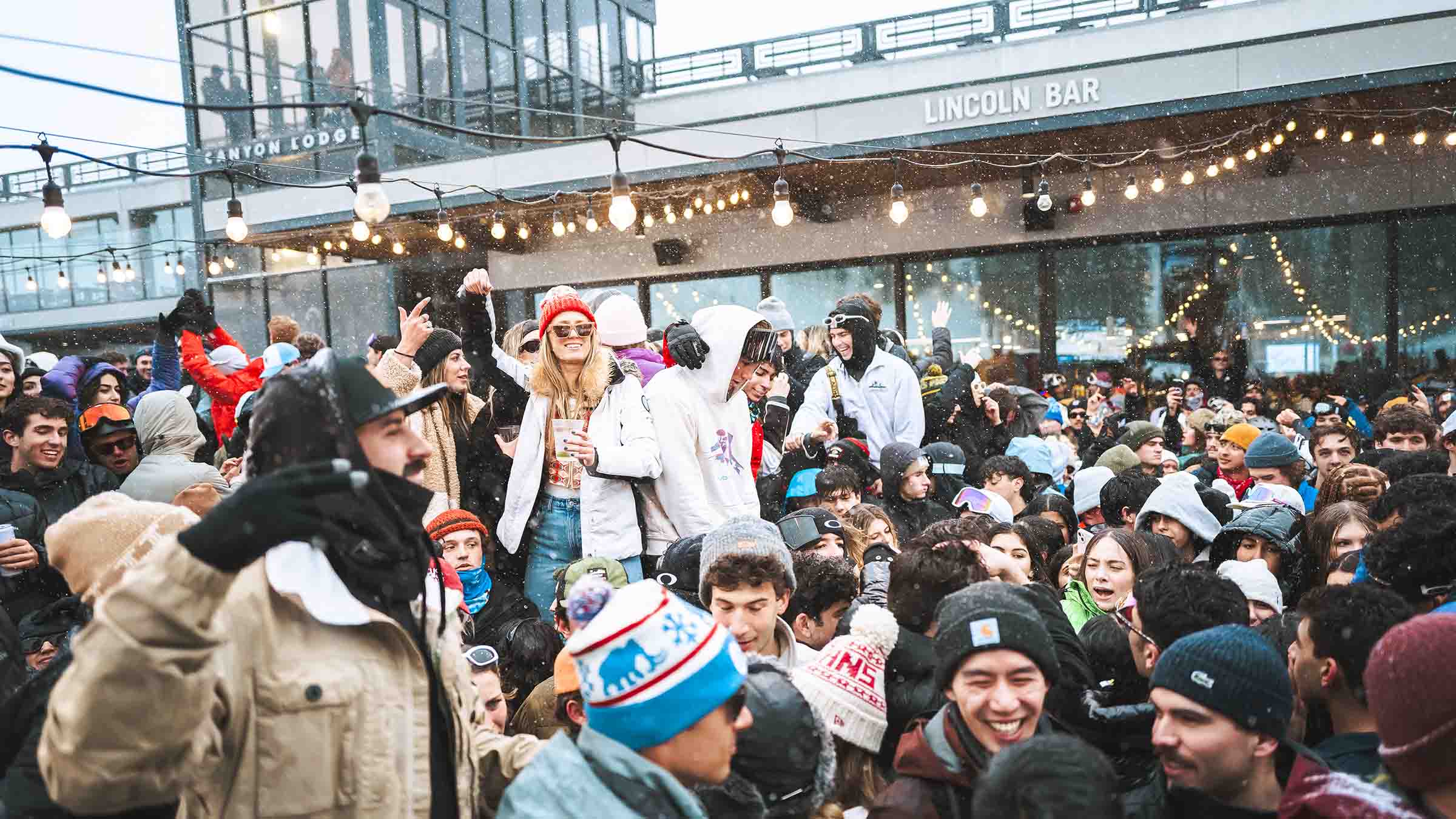 Weekend Après Party Canyon Lodge Mammoth Mountain